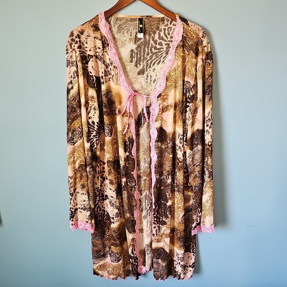 Vintage 90's Women’s Animal Print Robe/Cardigan with Pink Trim Size 1X